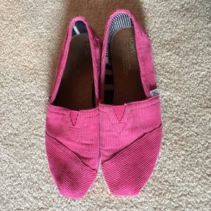 Pink corduroy toms